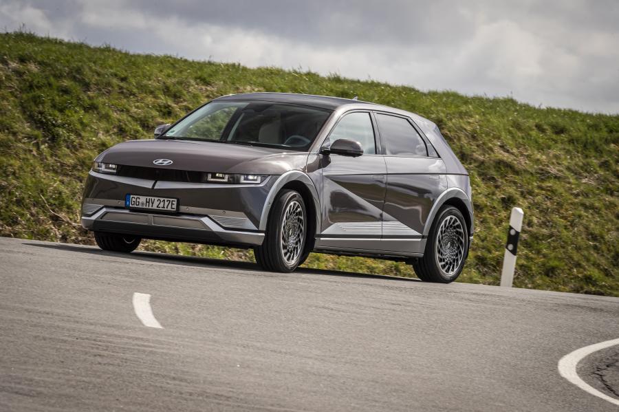  Hyundai IONIQ 5 2021 года  (WW) (фото 12 из 20)